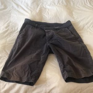 AG shorts. Men’s 31R